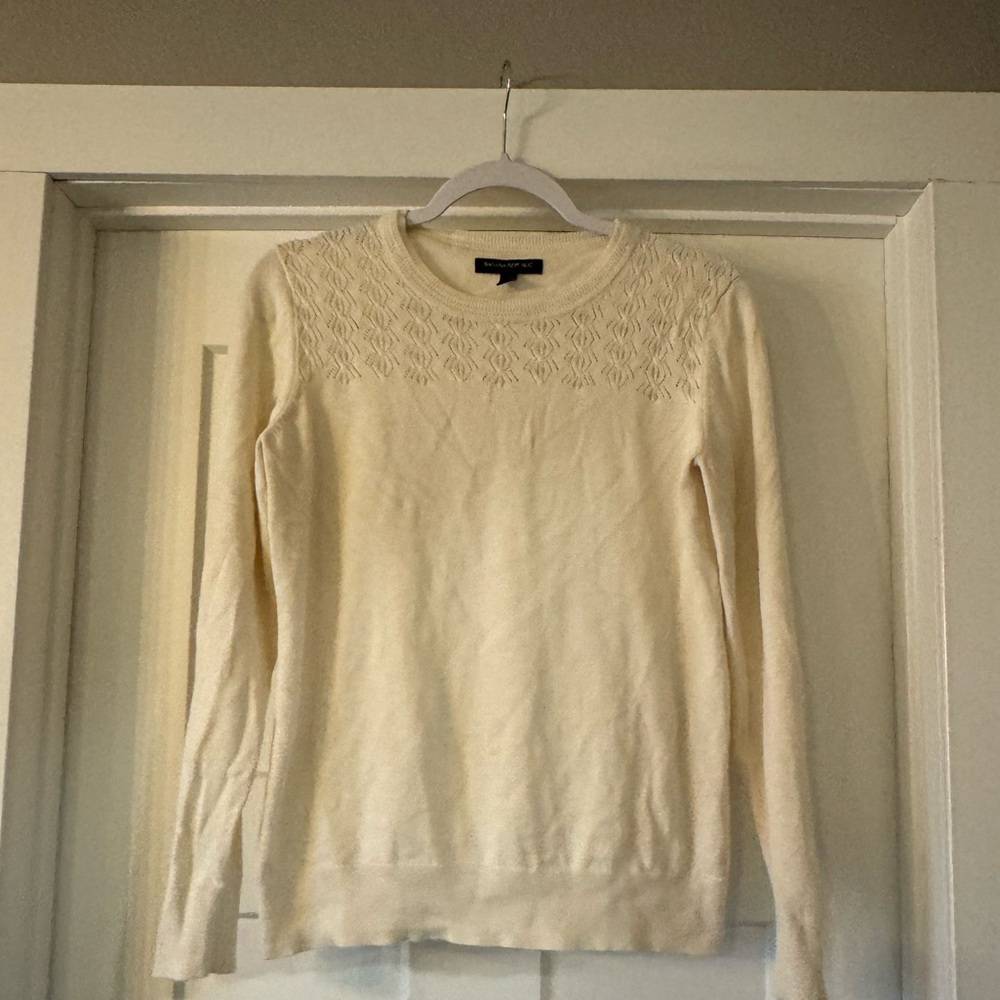 Banana Republic Factory women’s sweater size M